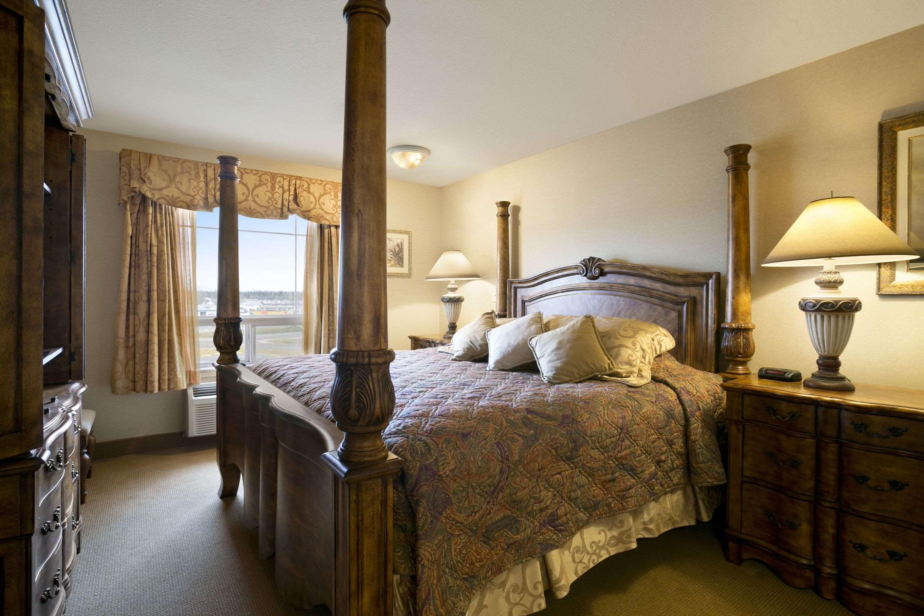 Super 8 By Wyndham Fort Nelson Bc Екстериор снимка